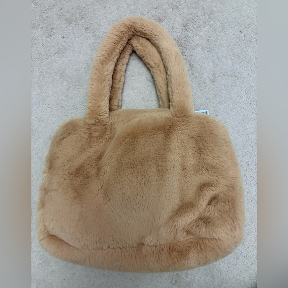 Jellycat Bartholome
Bear Tote Bag - Picture 5 of 11